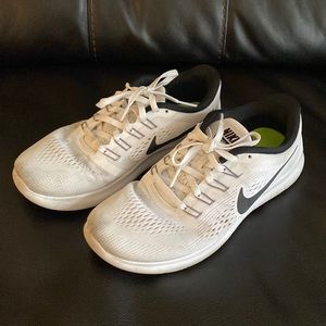 Women’s Nike running shoes size 8